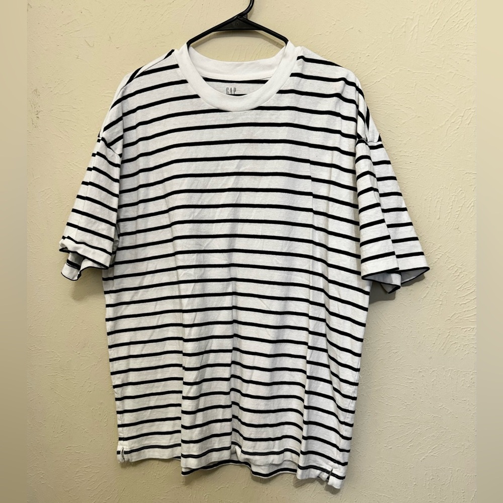 Men’s Stripped Tee